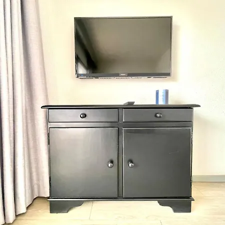 Moderno Apartamento, Wifi, Piscina, Cerca De Playa En Los Cristianos * 洛斯克里斯蒂亚诺斯